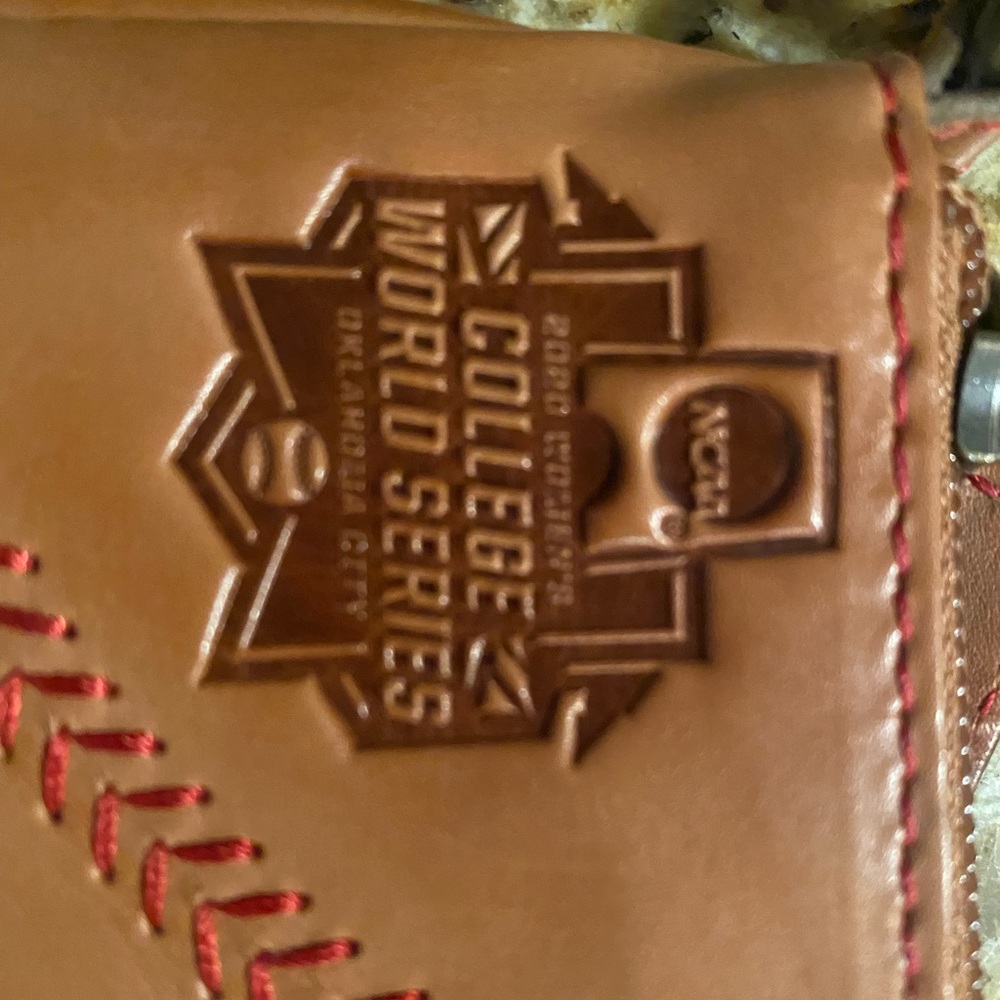 RAWLINGS BASEBALL STITCH WRISTLET - 2020 MCWS - NWT - Picture 4 of 11